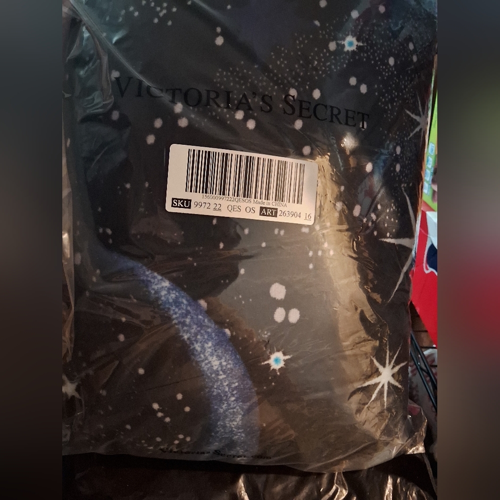 COPY - Victoria's Secret Throw Blanket